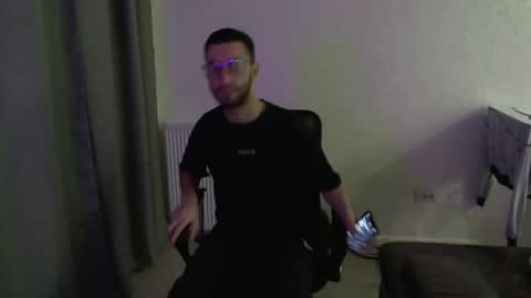 crazy online show from January 10, 9:10 pm