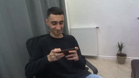 crazy online show from January 18, 10:49 pm