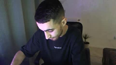 crazy online show from January 24, 6:04 pm