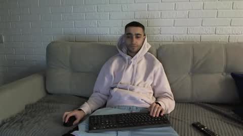 crazy online show from March 5, 8:00 pm