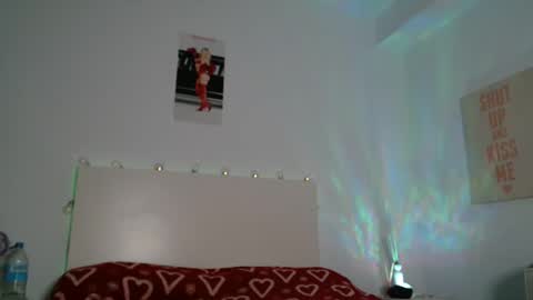 crazy sweetie online show from December 2, 3:18 pm