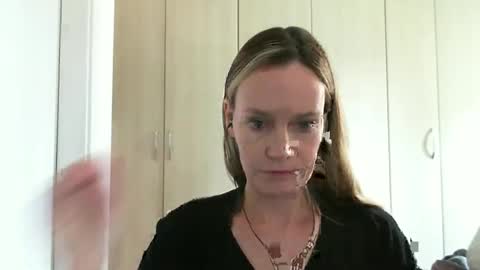 Snapshot of crazyanny chatting on January 13, 10:47 am Anny online show from January 13, 10:47 am