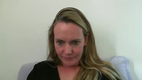 Snapshot of crazyanny chatting on January 13, 5:55 pm Anny online show from January 13, 5:55 pm