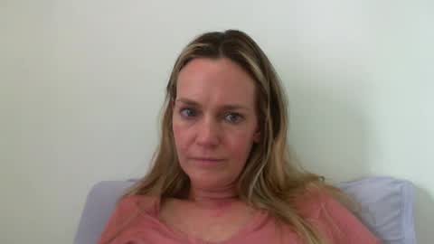 Snapshot of crazyanny chatting on January 24, 5:32 pm Anny online show from January 24, 5:32 pm