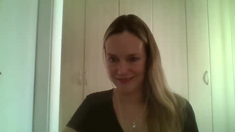 Snapshot of crazyanny chatting on February 24, 5:20 pm Anny online show from February 24, 5:20 pm