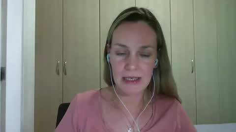 Snapshot of crazyanny chatting on February 26, 3:30 pm Anny online show from February 26, 3:30 pm