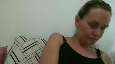 Snapshot of crazyanny chatting on March 4, 12:18 am Anny online show from March 4, 12:18 am