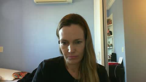 Snapshot of crazyanny chatting on September 19, 11:00 am Anny online show from September 19, 11:00 am