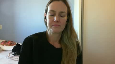 Snapshot of crazyanny chatting on September 29, 12:21 pm Anny online show from September 29, 12:21 pm