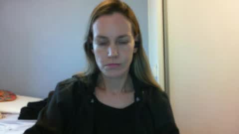 Snapshot of crazyanny chatting on October 2, 10:44 am Anny online show from October 2, 10:44 am