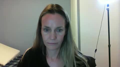 Snapshot of crazyanny chatting on October 22, 10:53 pm Anny online show from October 22, 10:53 pm