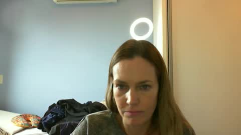 Snapshot of crazyanny chatting on November 7, 10:37 am Anny online show from November 7, 10:37 am