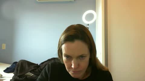 Snapshot of crazyanny chatting on November 10, 10:47 am Anny online show from November 10, 10:47 am