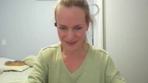 Anny online show from February 25, 12:20 am