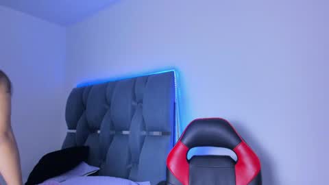 crazybaby_squirt online show from April 23, 3:52 am