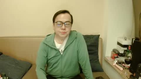 Kelly   online show from March 9, 4:00 pm