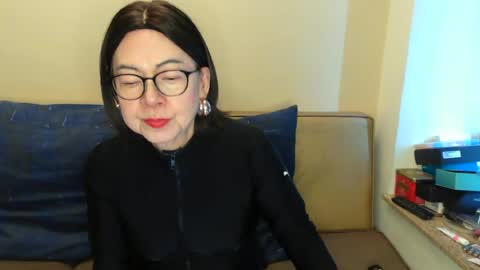 Snapshot of crazychika chatting on June 26, 5:34 am Kelly online show from June 26, 5:34 am