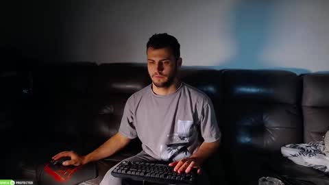 Snapshot of crazydom1 chatting on October 24, 10:39 pm Crazy online show from October 24, 10:39 pm