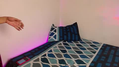 Mely online show from February 11, 5:45 am