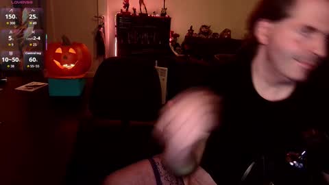 Snapshot of crazygamerandy chatting on October 17, 2:04 am Andy online show from October 17, 2:04 am