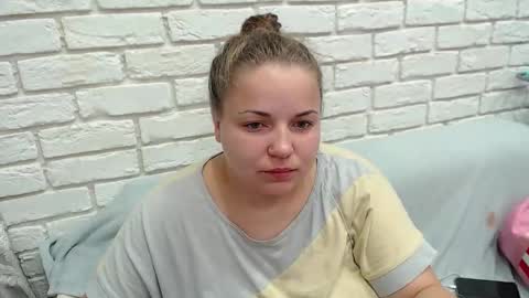 Crazyy Girl  online show from September 28, 2:00 pm