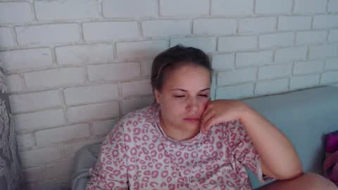 Crazyy Girl  online show from December 4, 6:16 pm