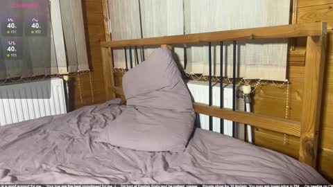 Snapshot of cream_guy chatting on December 5, 6:00 pm Max online show from December 5, 6:00 pm