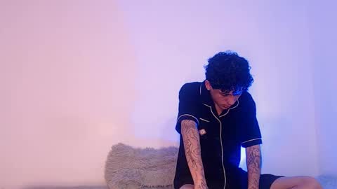  CAMILA Y SEBASTIAN online show from October 8, 11:57 pm