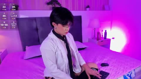 Snapshot of creamy_angelo chatting on September 29, 3:55 am creamy_angelo online show from September 29, 3:55 am