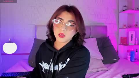 creamy_angelo online show from July 24, 10:41 pm