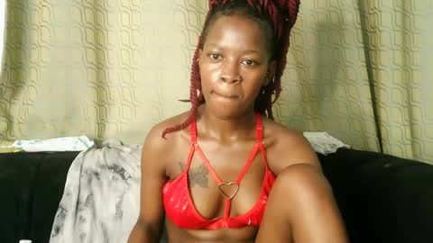 Snapshot of creamy_moonx chatting on July 20, 2:41 pm creamy_moonx online show from July 20, 2:41 pm
