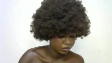 Snapshot of creamybabee chatting on January 20, 10:40 am queen online show from January 20, 10:40 am