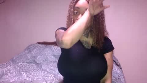 CreamyExotica online show from January 8, 8:38 am