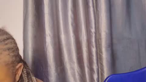 Snapshot of creamyposh1 chatting on October 14, 9:59 pm creamyposh1 online show from October 14, 9:59 pm