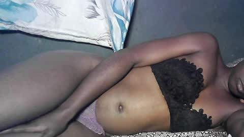 Snapshot of creamyxsugar chatting on August 9, 5:23 am creamyxsugar online show from August 9, 5:23 am