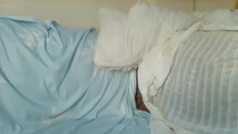 Snapshot of creamyy_pussy chatting on December 11, 12:33 am creamyy_pussy online show from December 11, 12:33 am