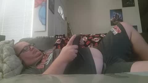 Snapshot of creeeping_death chatting on February 17, 5:10 pm The hopeless romantic online show from February 17, 5:10 pm