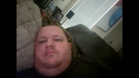 Snapshot of creeeping_death chatting on February 22, 8:09 pm The hopeless romantic online show from February 22, 8:09 pm