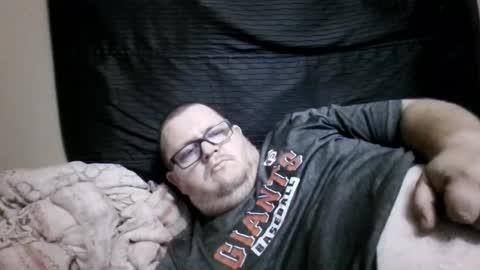 Snapshot of creeeping_death chatting on March 3, 5:31 am The hopeless romantic online show from March 3, 5:31 am