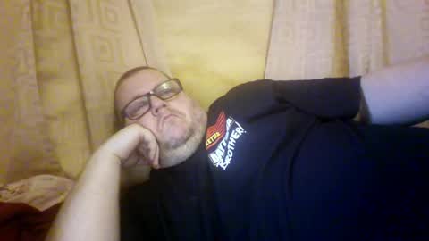 The hopeless romantic online show from April 12, 1:32 am