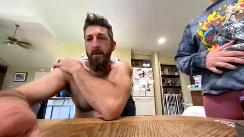 Creeksidecouple online show from April 5, 6:27 pm