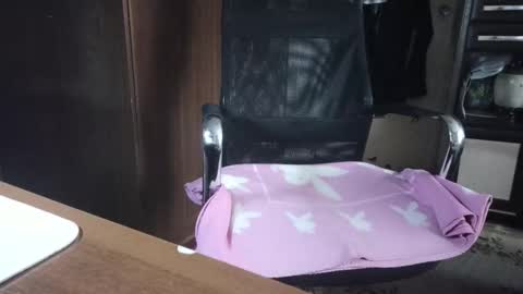 cremjee  online show from March 13, 2:45 pm