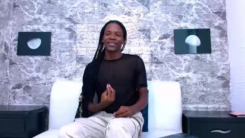 CriisBrown  online show from November 11, 11:10 am