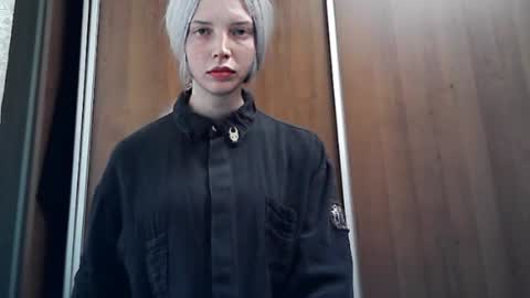 crimson_lady6 online show from May 18, 4:46 pm