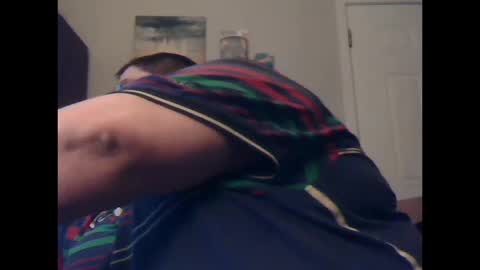 Snapshot of crimsonducki chatting on October 16, 4:24 am Duckie online show from October 16, 4:24 am