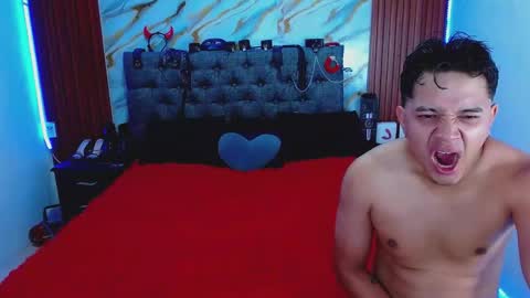 CRISANDMERY online show from March 15, 2:17 am