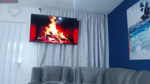 Snapshot of crisevanz18 chatting on February 23, 7:55 am Cris Evanz online show from February 23, 7:55 am