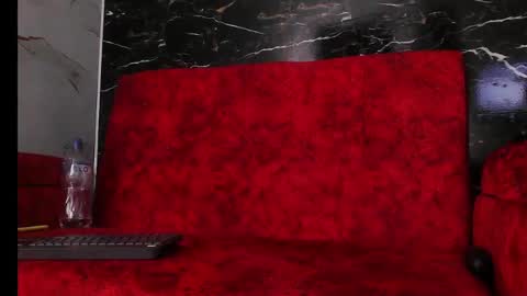 Snapshot of crislingery_doll chatting on December 9, 5:19 pm crislingery_doll online show from December 9, 5:19 pm