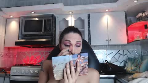 Cristina Onazis online show from May 23, 5:50 pm