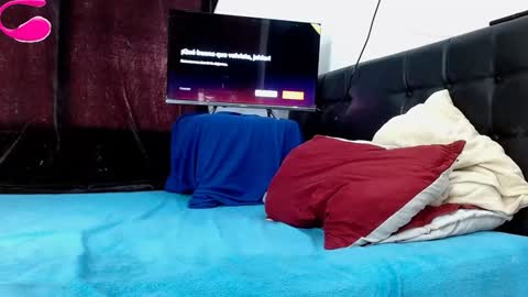 Snapshot of criss1964 chatting on December 4, 5:22 pm yereimis y jaider  online show from December 4, 5:22 pm